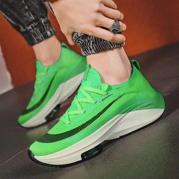 أحذية للجنسين خفيفة الوزن شبكة تنفس الصيف . Unisex Lightweight Mesh Breathable Summer