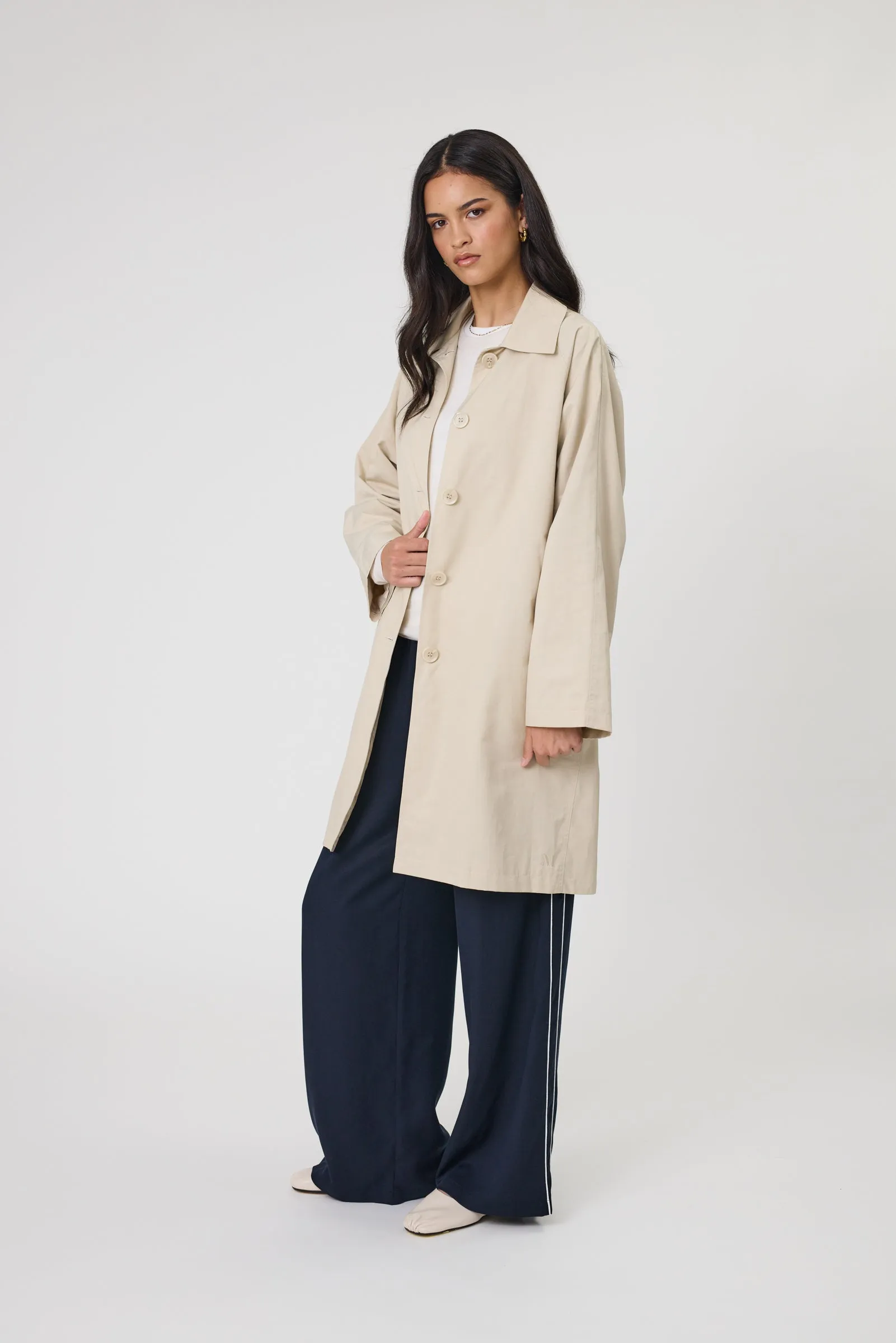 Arc Trench Coat - Ecru