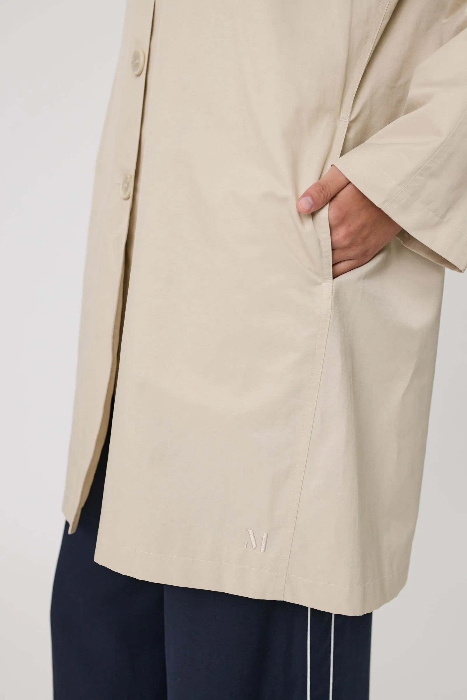 Arc Trench Coat - Ecru