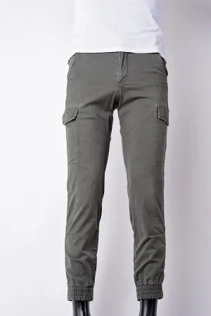 cuffed cargo joggers in green