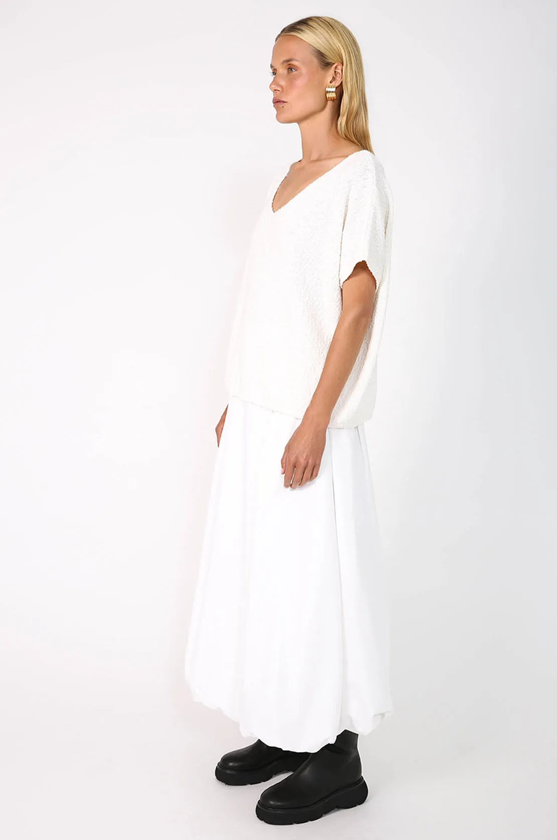 glow vest / starch white