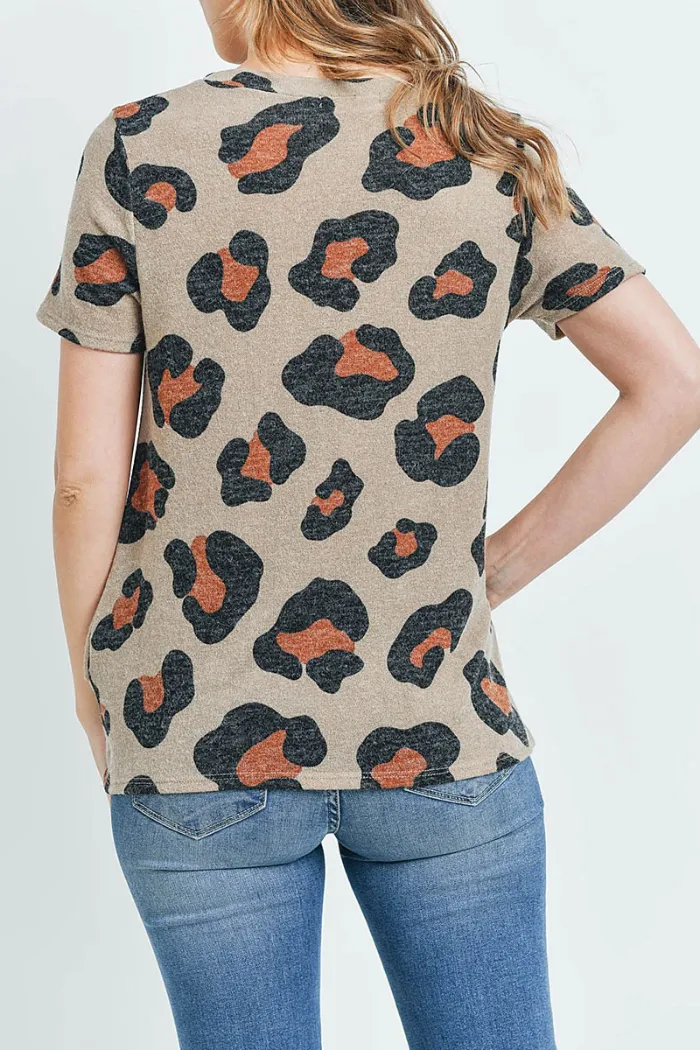 Leopard short sleeved tie knot