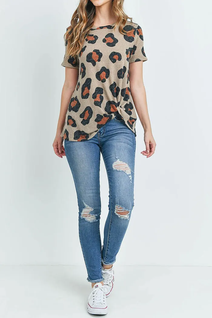 Leopard short sleeved tie knot