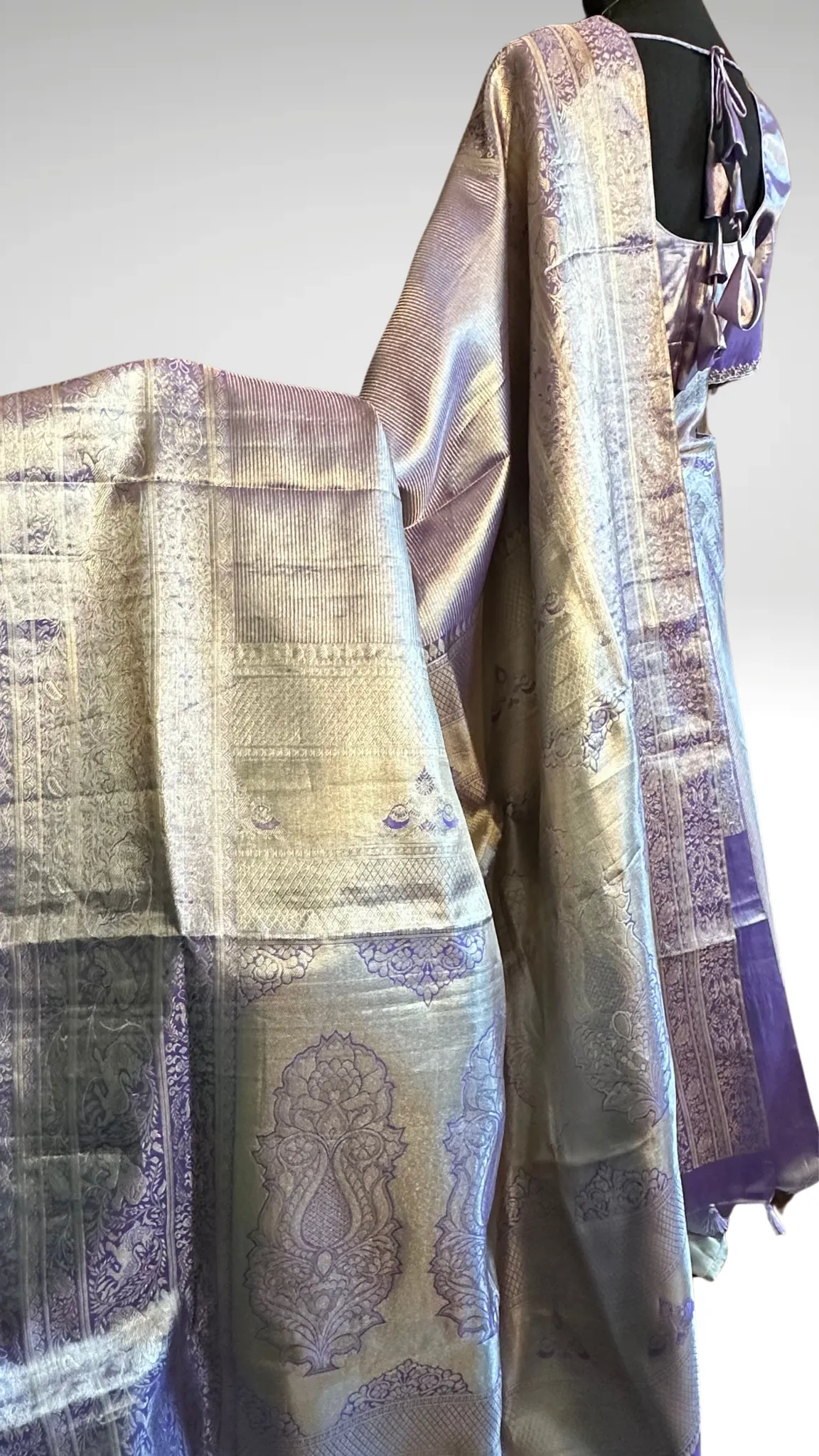Pastel Lavender vaira oosi silver zari KANJIVARAM SAREE with Hand embroidered blouse
