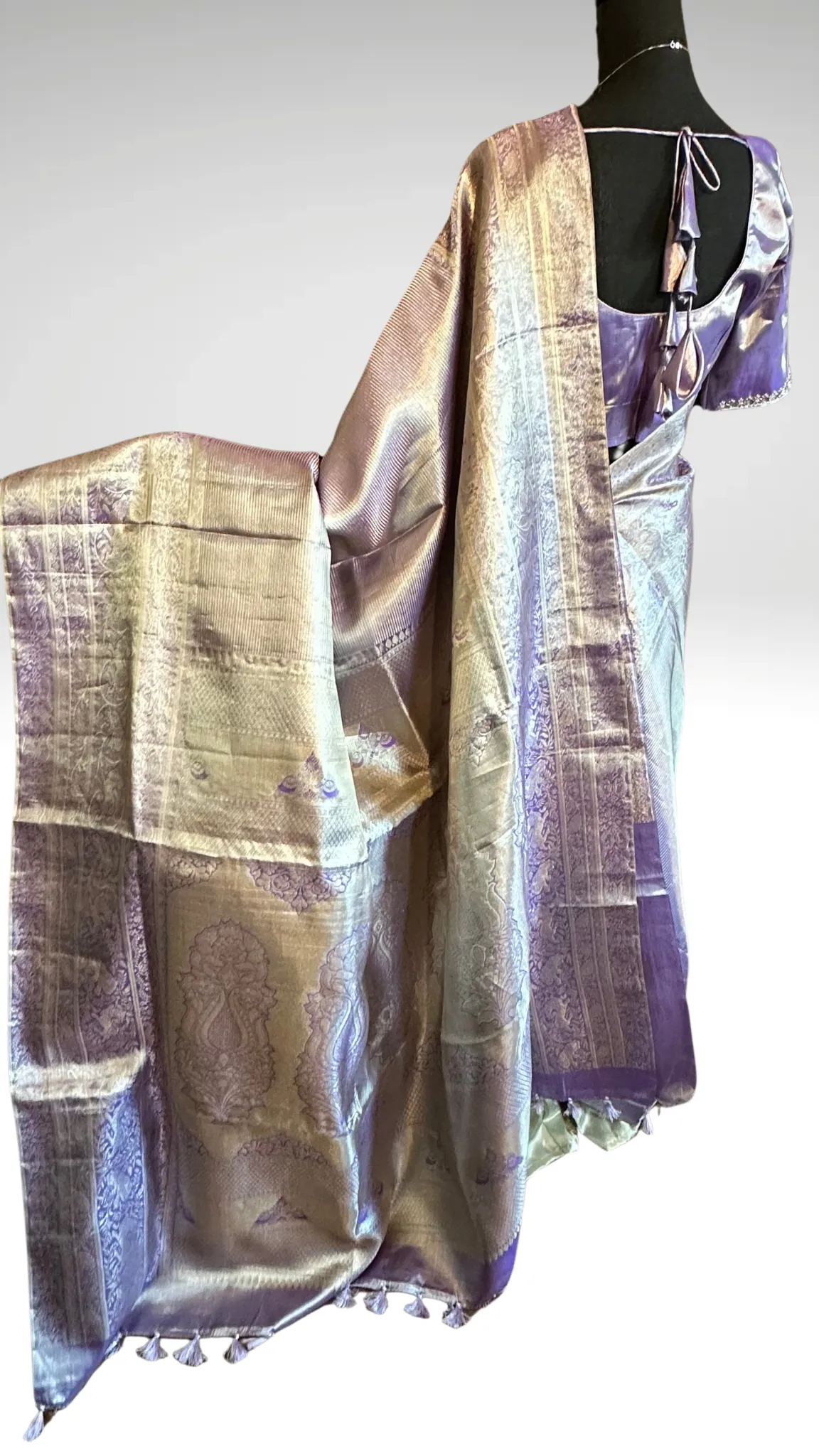 Pastel Lavender vaira oosi silver zari KANJIVARAM SAREE with Hand embroidered blouse